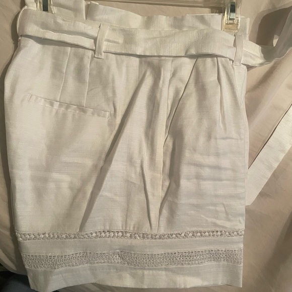 White House Black Market Pants - 🤩White House Black Market Linen Shorts🌼